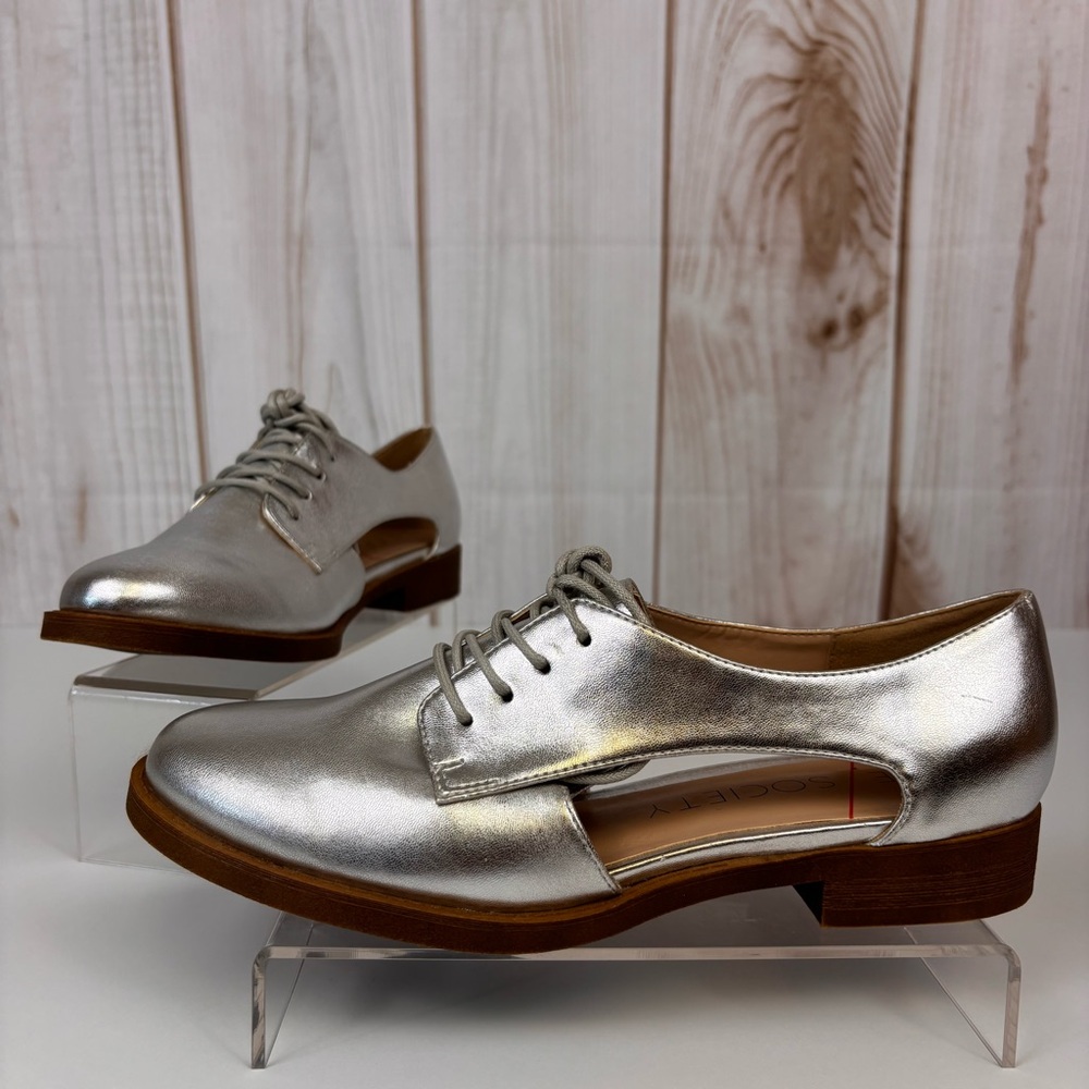 Sole Society Cobain Cutout Oxford Shoes Metallic Classic Flats Silver Size 8 - Picture 1 of 14